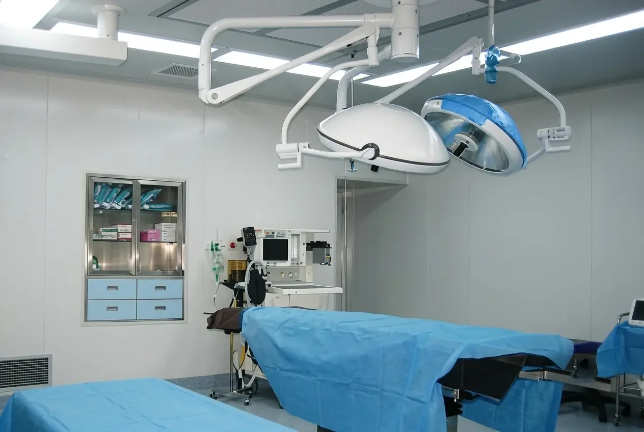 Trực Tiếp Phòng Phẫu Thuật